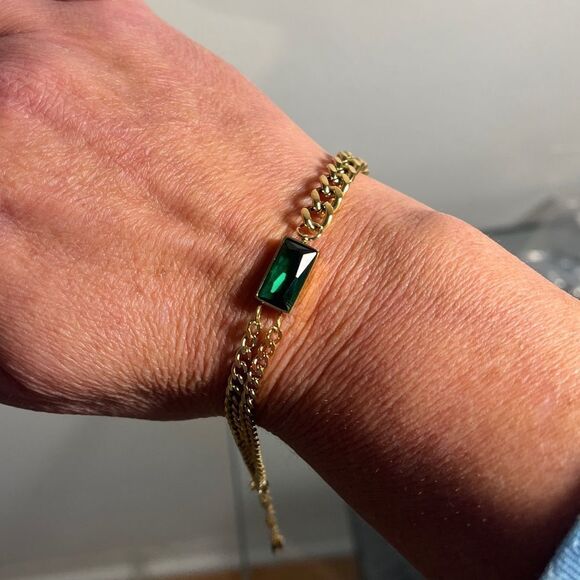 The Champion Bracelet 18K Gold Plated Link Chain w/ Green Gemstone - Picture 8 of 11